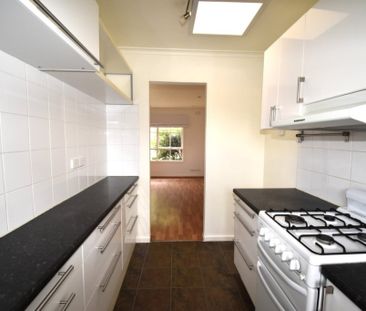 Ducted Heating, Timber Floors and a Study Nook - Photo 5