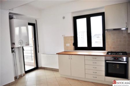 AVIATORILOR-APARTAMENT 3 CAMERE MOBILAT, IMOBIL 2011, GARAJ+BOXA! - Photo 2