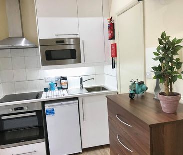 Studio Flat, Willesden Green, NW2 - Photo 4