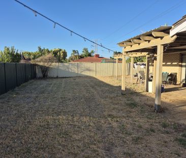 Bibra Lake - Photo 3