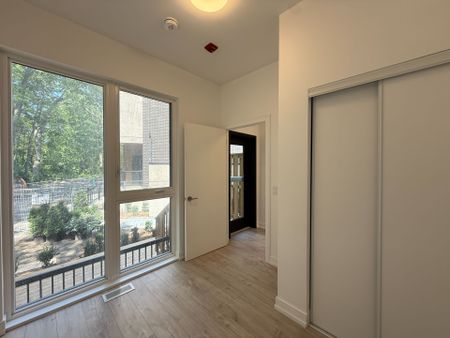 For Lease - 168 Clonmore Drive Unit# 4, Toronto, Ontario - Photo 4