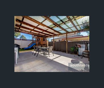 SPACIOUS FAMILY HOME IN SOUTH PENRITH LOCATION - Photo 4