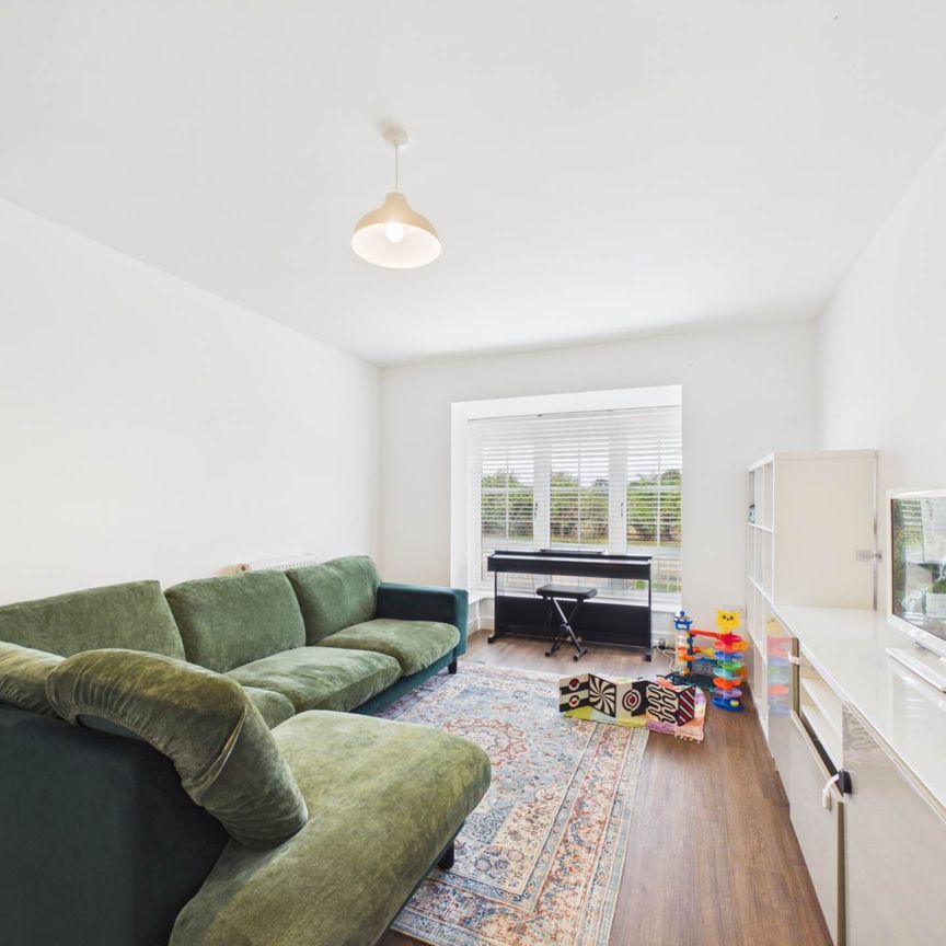 Maslin Elms, Haddenham - Photo 1
