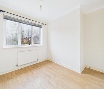 2 bedroom Maisonette to rent - Photo 1