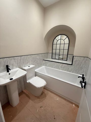 3 bedroom terraced house to rent - Photo 4