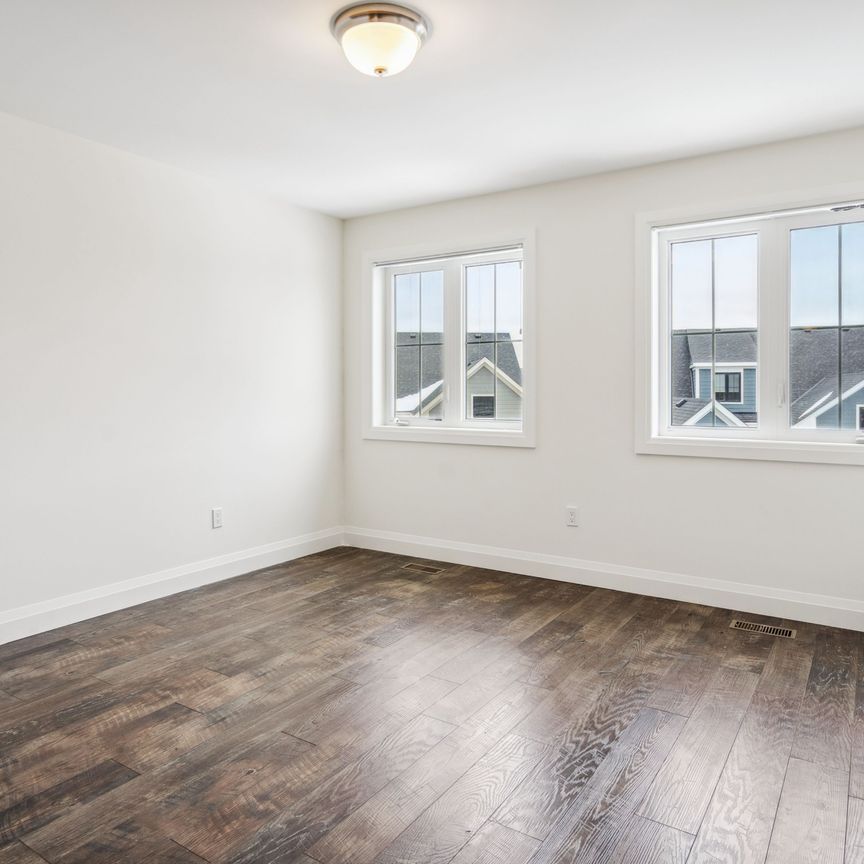 For Lease - 213 YELLOW BIRCH Crescent, Blue Mountains, Ontario - Photo 1