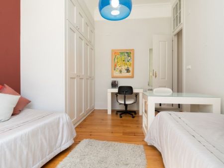 4 room luxury Flat for rent in Chiado (Sacramento), Lisbon - Photo 5