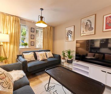 6 bedroom flat to rent - Photo 1