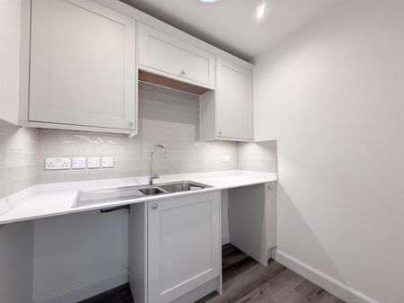 Alderton, Nr Tewkesbury GL20 8NL - Photo 2