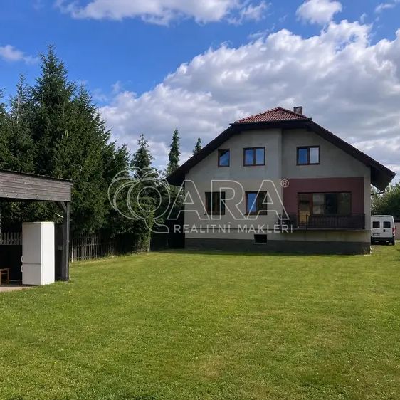 Pronájem bytu 4+kk, zahrada, parkování, ul. Sklenářka, Hořovice - Photo 1