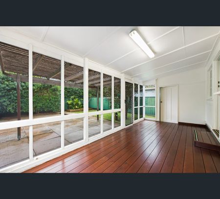 10 Charlton Street, Toowoon Bay, NSW 2261 - Photo 2