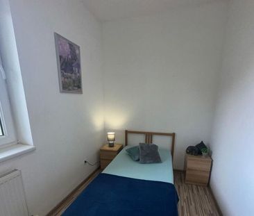 RADO | NA PRENÁJOM - samostatná izba - Trenčín – Pod Sokolice - Photo 1