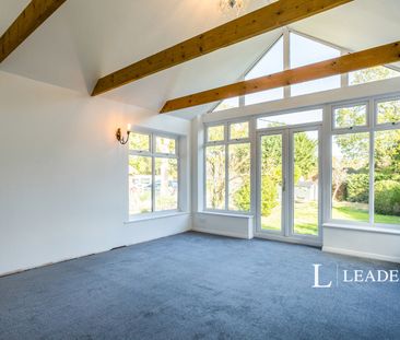 4 bedroom bungalow to rent Plaistow Road, Loxwood, Billingshurst, W... - Photo 3