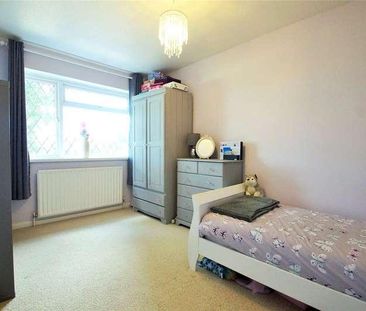 Silver Hill, College Town, Sandhurst, Berkshire, GU47 - Photo 3