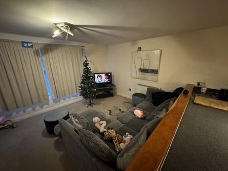 2 bedroom flat to rent - Photo 5