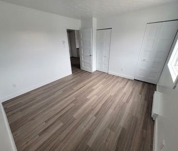 Logement 3 ½ entièrement rénové – Sherbrooke Secteur Université et ... - Photo 1