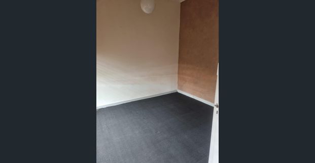 East brunswick house - Photo 1