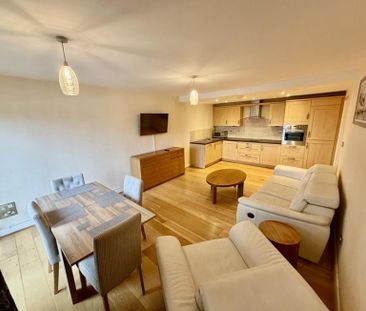 2 Bedroom Apartment To Let - Photo 2