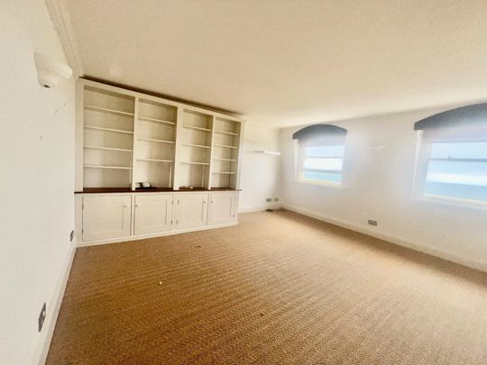 3 Bed Flat, Brunswick Terrace, BN3 - Photo 1