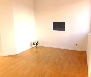 Sofort bez.-freie lichtdurchflutete Maisonettewohnung nebst TG-Plat... - Foto 1