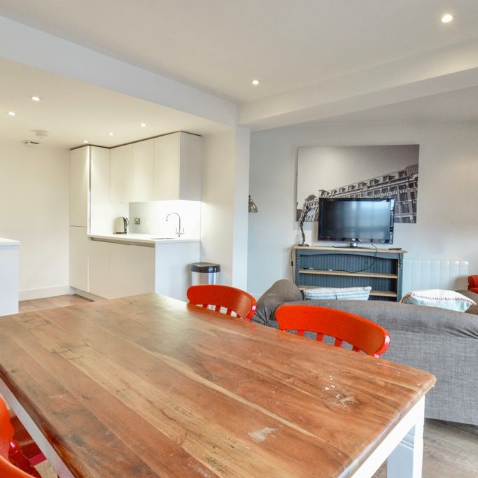 Crispin Lofts, Leeds - Photo 1