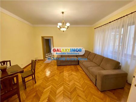 Inchiriere apartament 5 camere Piata Amzei Piata Romana METROU - Fotografie 4
