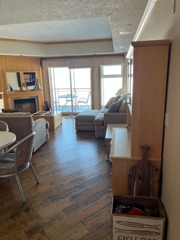 Sylvan Lake 1 BR FURNISHED Condo overlooking the water !! - Photo 5