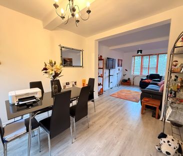 Market Street, Harlow - Photo 2