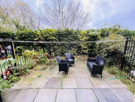 Old Bellgate Place, London, E14 - Photo 3