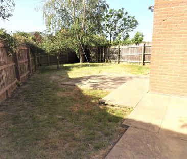 3 bedroom end of terrace house to rent - Photo 5
