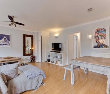 St. Marys Road, Weybridge, KT13 - Photo 3