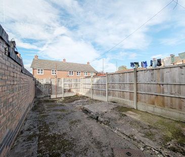 2 bedroom terraced house to rent - Photo 6