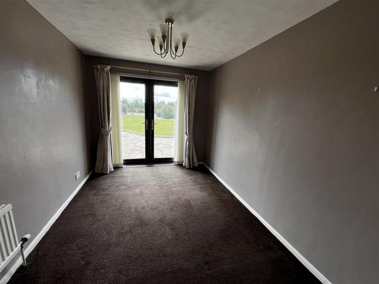 4 bedroom detached house to rent - Photo 1