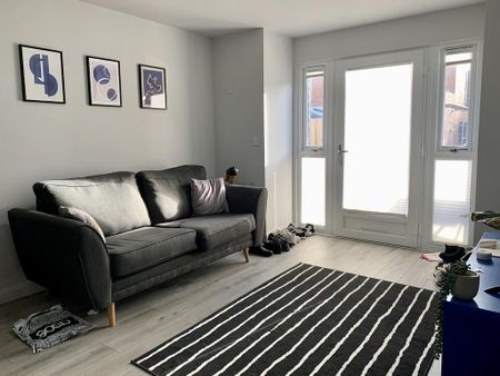 2 bedroom flat to rent - Photo 3