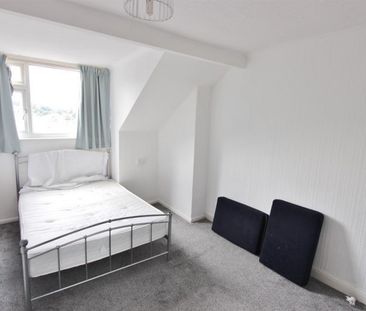 3 bedroom House To Let - Photo 1