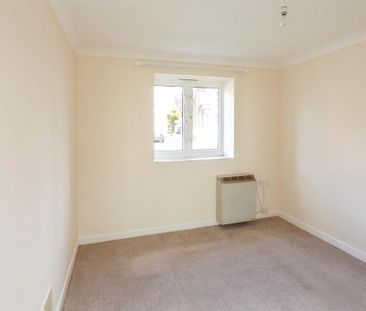 1 bedroom retirement property to rent - Photo 1