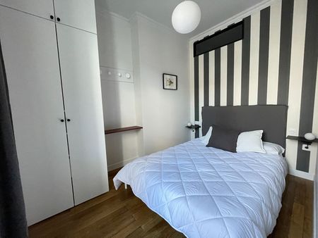 Location Appartement 1 pièce 27m² - Photo 3