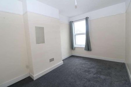 Balmoral Road, Gillingham, ME7 - Photo 2