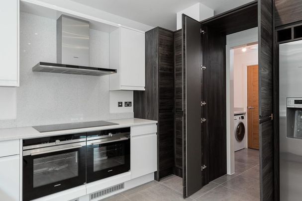 3 bedroom apartment to rent - Photo 1