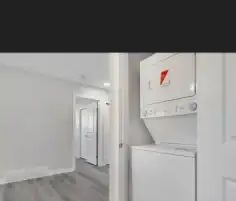 Newly renovated 3 bedroom very spacious home. Fenced backyard,priva... - Photo 1