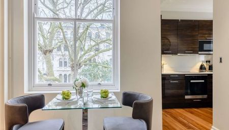 Kensington Gardens Square, Paddington & Bayswater, London, W2 - Photo 3