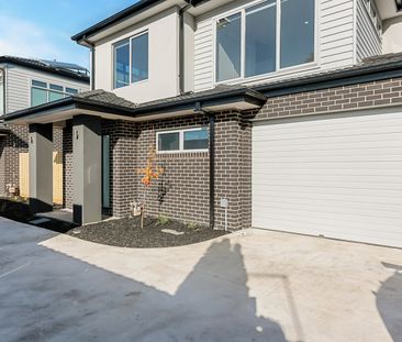 Spacious & Light-Filled Home in Prime Location - Photo 6