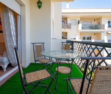 2 Bedroom Apartment For Rent in Marbella, Málaga - Photo 2