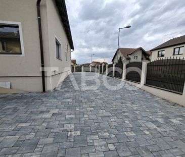 Casa individuala de inchiriat 6 camere 3 bai curte Tineretul - Photo 6