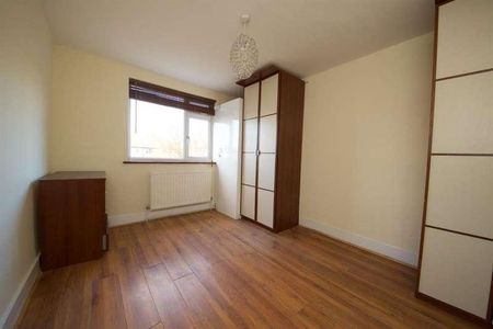 Somerville Road, Romford, RM6 - Photo 4