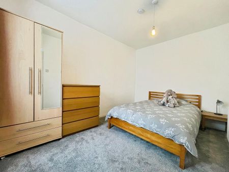 2 bedroom terraced house to rent - Photo 5