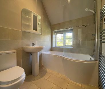 3 bedroom semi-detached house to rent - Photo 6