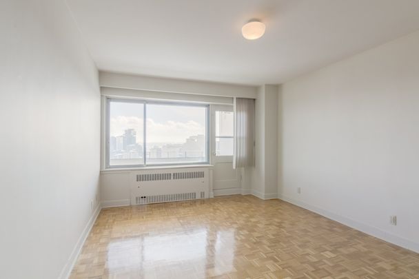 Condo for rent, Montréal (Ville-Marie) - Photo 1