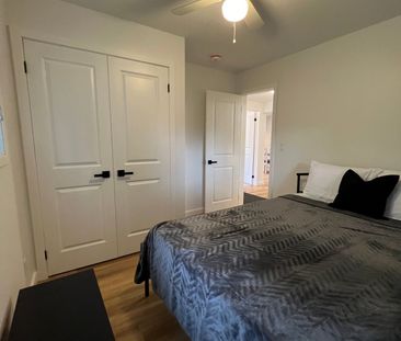 For Lease - 876 Kennedy Road, Innisfil, Ontario - Photo 6