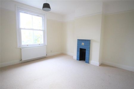 3 bedroom detached house to rent - Photo 4
